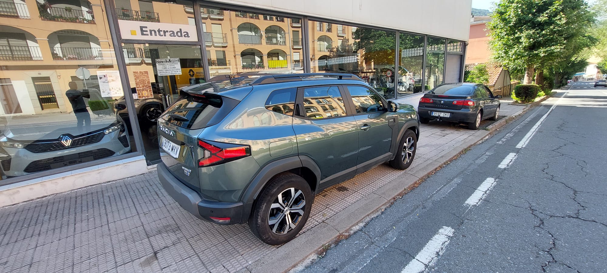 Dacia Duster 1.0 100cv glp miniatura 5